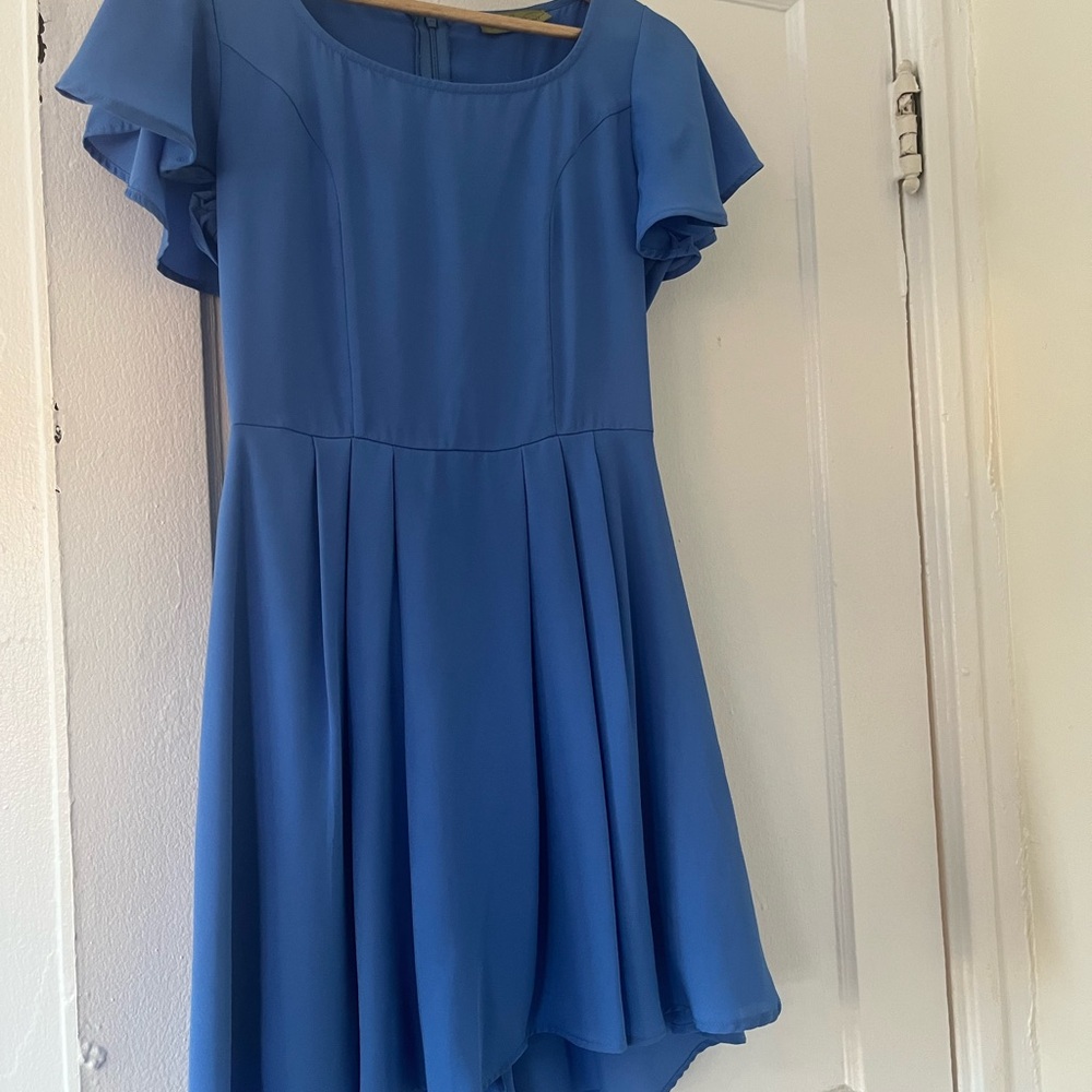 Elegant Blue Dress with Flutter Sleeves